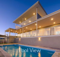 32 Corella Court - Private Jetty and Pool - Accommodation Burleigh