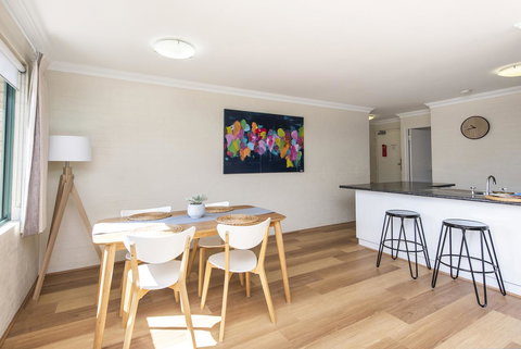Subiaco Village - 34 - Accommodation Burleigh 5