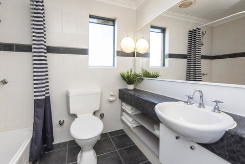 Subiaco Village - 34 - Accommodation Burleigh 10