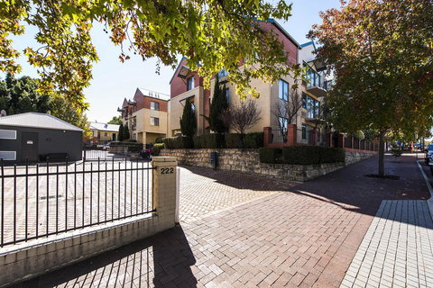 Subiaco Village - 34 - Accommodation Burleigh 17