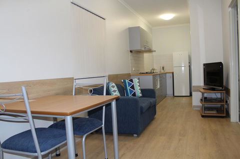 Mandurah Ocean Marina Chalets - Accommodation Burleigh 6