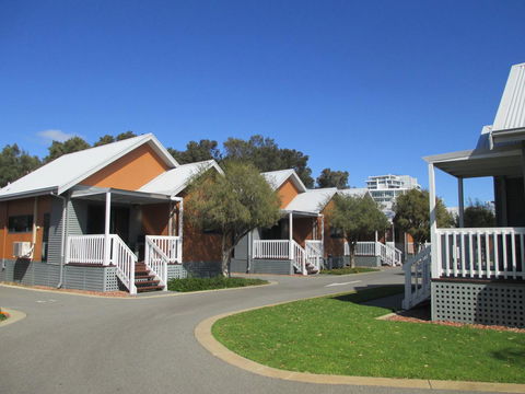 Mandurah Ocean Marina Chalets - Accommodation Burleigh 37