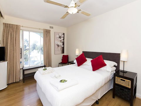 Style In Subiaco - Accommodation Burleigh 10