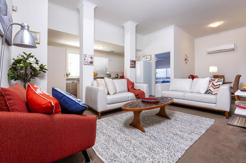 Como Executive Apartment - Accommodation Burleigh 0