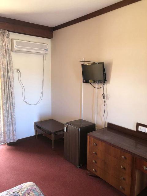 Kambalda Hotel - Accommodation Burleigh 1