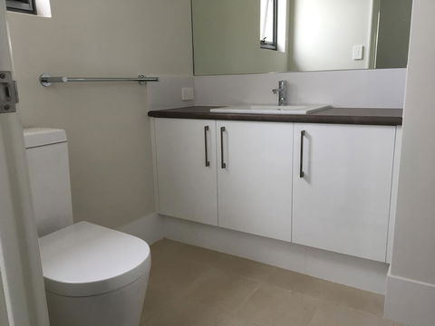 Apartment In Queens Park - Accommodation Burleigh 4