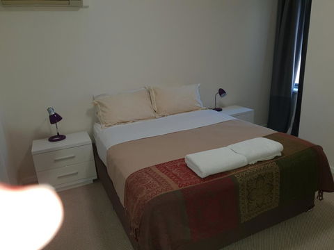 Superb 2 BR East Perth Riverside Apartment Location Comfort And Space 45 - Accommodation Burleigh 5