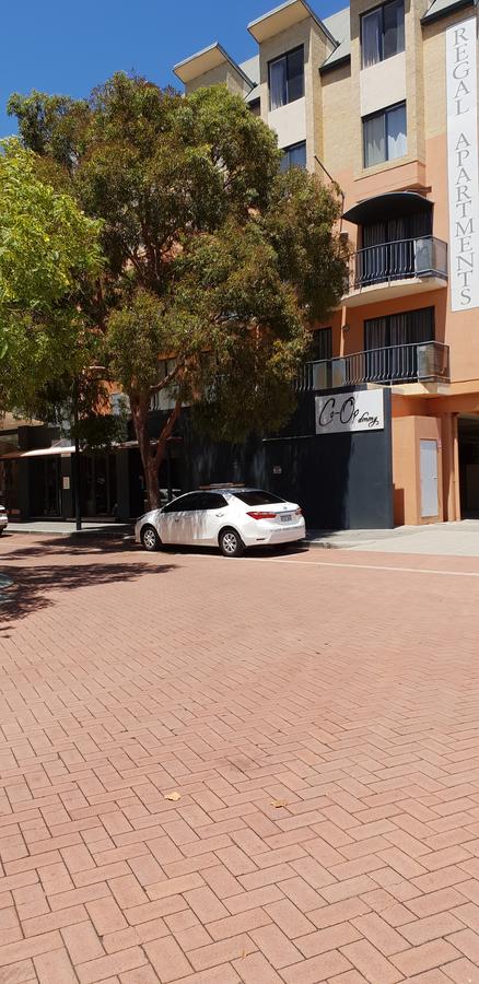 Superb 2 BR East Perth Riverside Apartment Location Comfort And Space 45 - Accommodation Burleigh 1