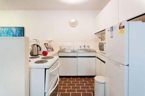 Retro Central Claremont Oasis - Accommodation Burleigh 8