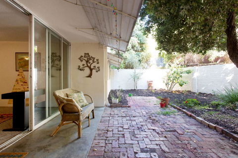 Retro Central Claremont Oasis - Accommodation Burleigh 6