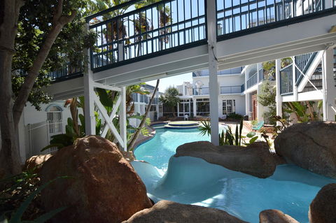 West Beach Lagoon 213 - Corner Unit! - Accommodation Burleigh 18