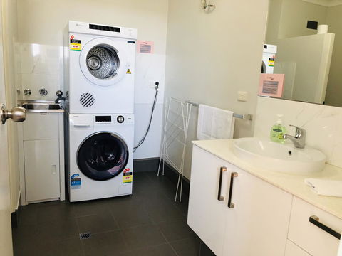 West Beach Lagoon 213 - Corner Unit! - Accommodation Burleigh 10