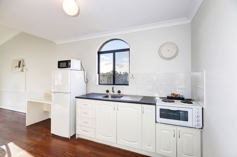 West Beach Lagoon 213 - Corner Unit! - Accommodation Burleigh 7