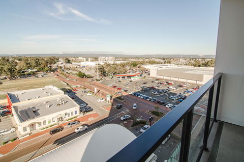 Boutique Carousel Apartment - Accommodation Burleigh 11