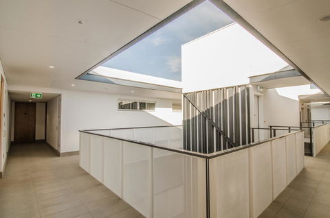 Boutique Carousel Apartment - Accommodation Burleigh 15