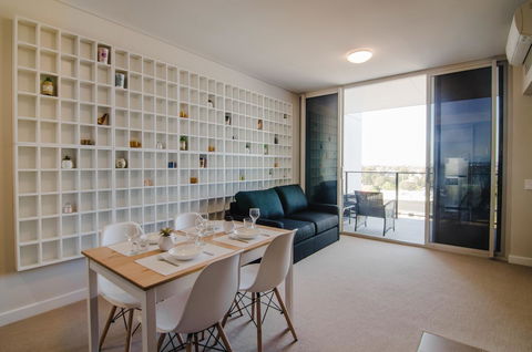 Boutique Carousel Apartment - Accommodation Burleigh 12