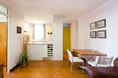 The Local - Fremantle Apartment - Accommodation Burleigh 6