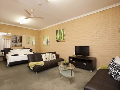 Garden Studio - Accommodation Burleigh 1