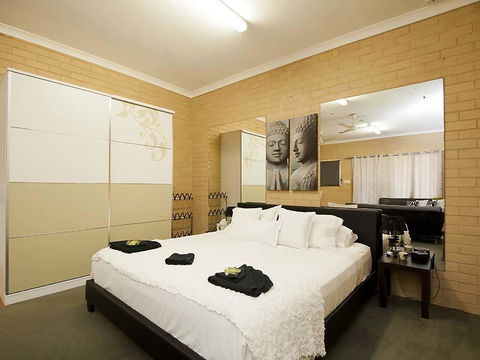 Garden Studio - Accommodation Burleigh 3