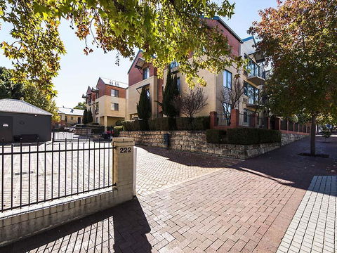 Subiaco Village 28 - Accommodation Burleigh 22