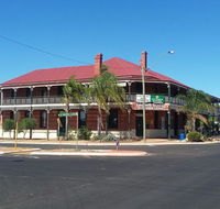 The Palace Hotel - Accommodation Burleigh