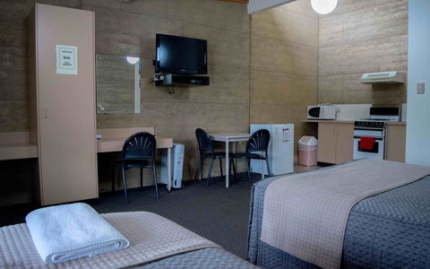 Hopetoun Motel & Chalet Village - Accommodation Burleigh 35