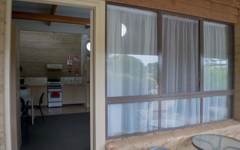 Hopetoun Motel & Chalet Village - Accommodation Burleigh 22