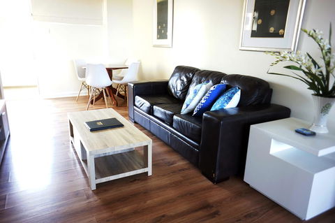 Studio 302 With Ocean Views - Accommodation Burleigh 3
