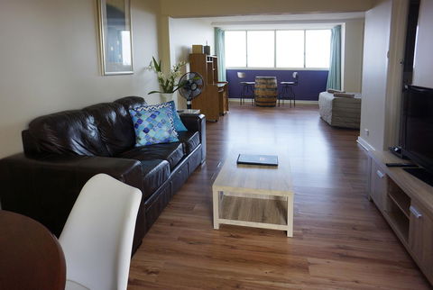 Studio 302 With Ocean Views - Accommodation Burleigh 1