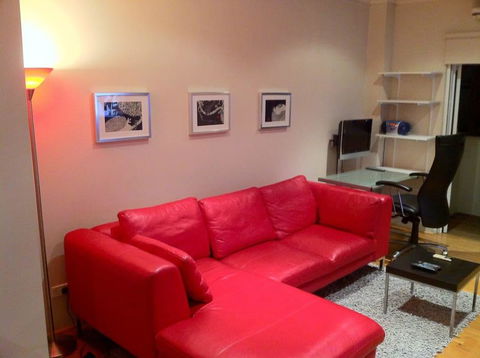 Colin St Apartment - Accommodation Burleigh 7
