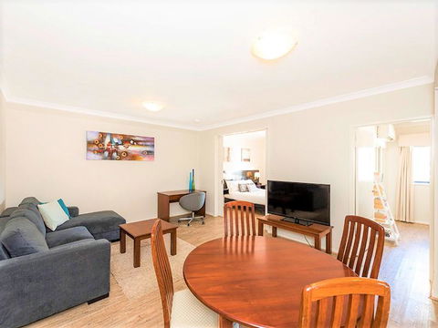 Perth West End Apartment 504 - Accommodation Burleigh 12