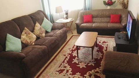 Affordable Inn - Accommodation Burleigh 7