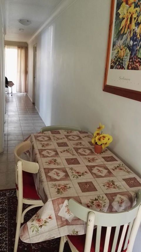 Affordable Inn - Accommodation Burleigh 8