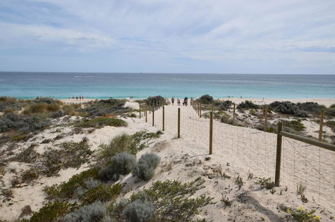 West Beach Lagoon 221 - Stylish Apartment! - Accommodation Burleigh 25