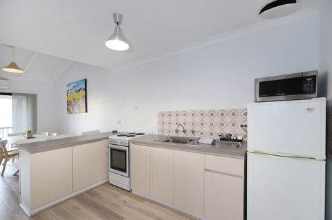 West Beach Lagoon 221 - Stylish Apartment! - Accommodation Burleigh 6