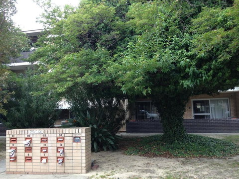 Townshend Rd - Accommodation Burleigh 29