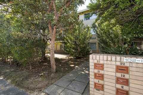 Townshend Rd - Accommodation Burleigh 30