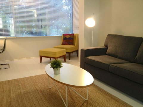 Townshend Rd - Accommodation Burleigh 1