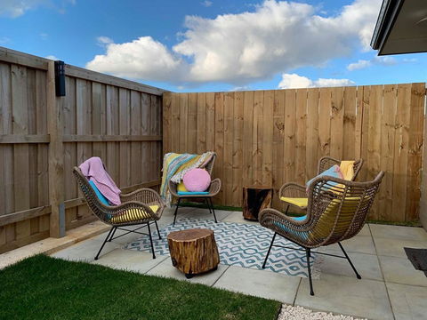 Stylish Colourfull Getaway - Accommodation Burleigh 0