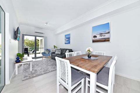 Infinite Apartment Opposite Garden City - Accommodation Burleigh 9