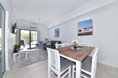Infinite Apartment Opposite Garden City - Accommodation Burleigh 18