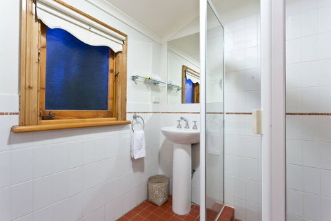 Annie's Victorian Terrace Accommodation Fremantle - Accommodation Burleigh 27