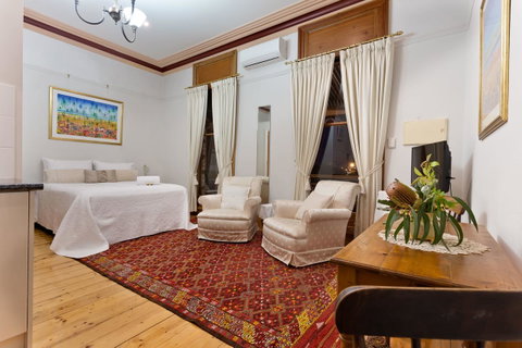 Annie's Victorian Terrace Accommodation Fremantle - Accommodation Burleigh 16