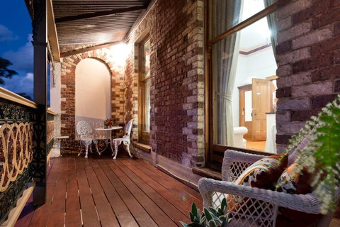 Annie's Victorian Terrace Accommodation Fremantle - Accommodation Burleigh 7