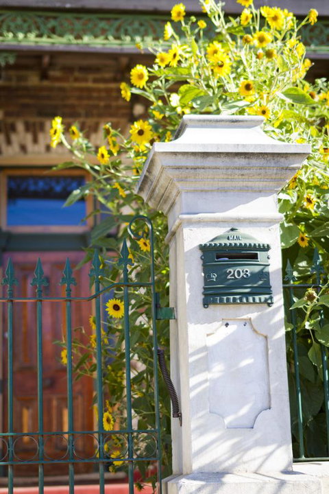 Annie's Victorian Terrace Accommodation Fremantle - Accommodation Burleigh 1