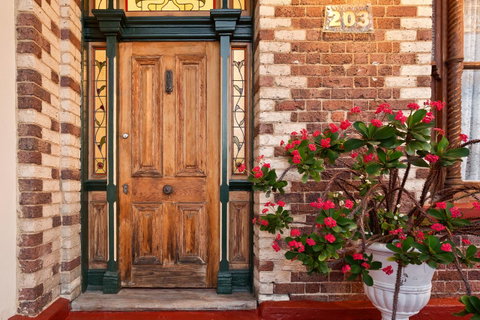 Annie's Victorian Terrace Accommodation Fremantle - Accommodation Burleigh 19