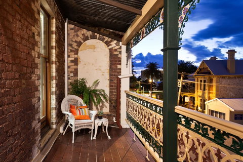 Annie's Victorian Terrace Accommodation Fremantle - Accommodation Burleigh 18