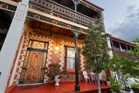 Annie's Victorian Terrace Accommodation Fremantle - Accommodation Burleigh 24