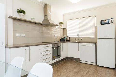 Forrest St - Accommodation Burleigh 6