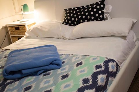 Esperance YHA - Accommodation Burleigh 4